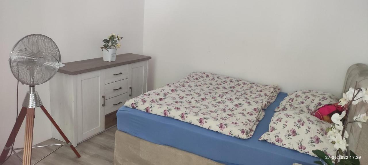 Apartman Karlovy Vary 아파트 외부 사진